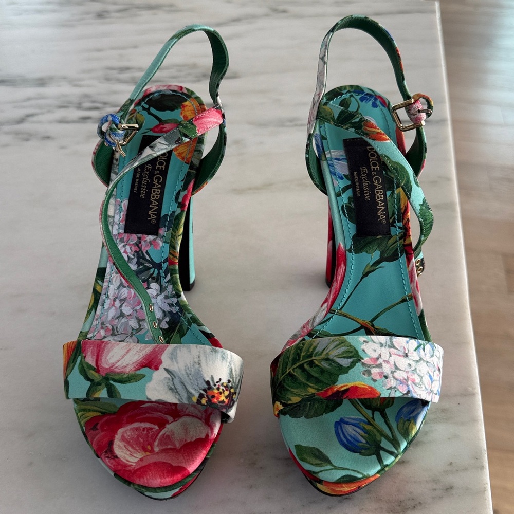 Dolce & Gabbana Floral Multicolor Heels - Picture 10 of 12